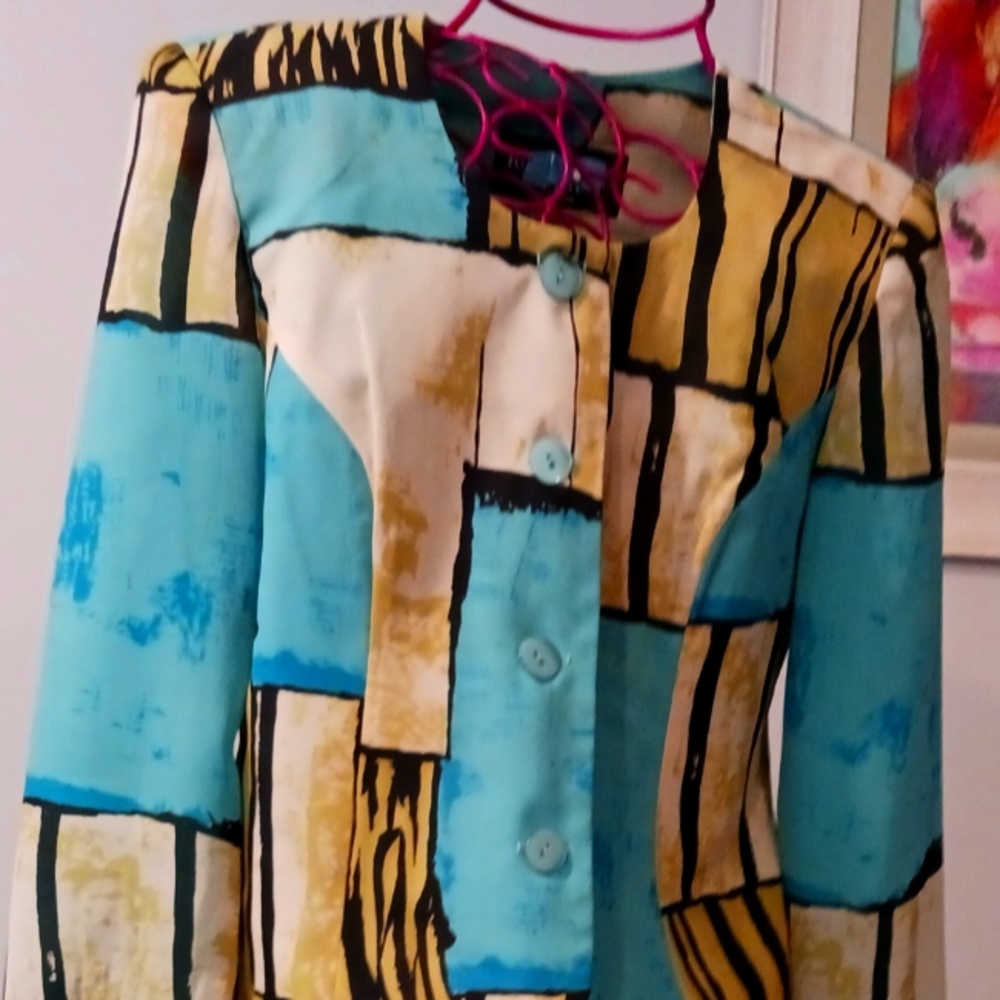 Multi color suit set